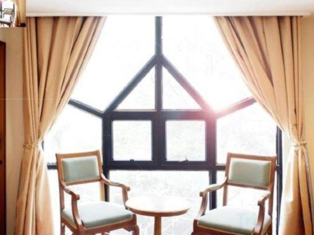 Nh Elegant Hotel Sakon Nakhon Dış mekan fotoğraf