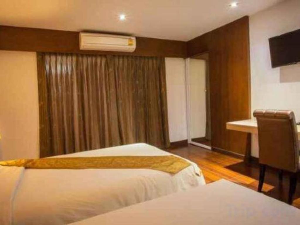 Nh Elegant Hotel Sakon Nakhon Dış mekan fotoğraf