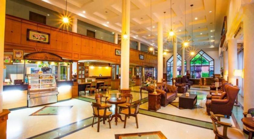 Nh Elegant Hotel Sakon Nakhon Dış mekan fotoğraf